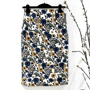 ⭐️ NWT ZARA Floral Pencil Skirt ⭐️